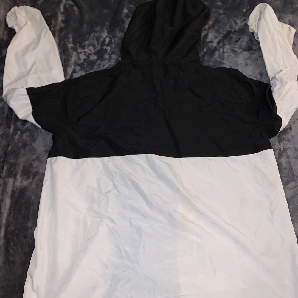 Forever 21 Men’s windbreaker - Picture 2 of 3